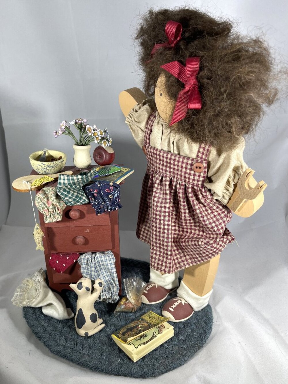Lizzie High RARE VINTAGE Wood/Fabric LOTTIE BOWMAN Can't Go Out to Play, 1996